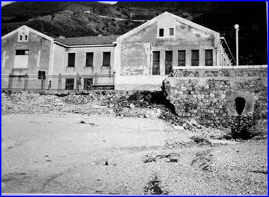 muro rotto e scuole elementari